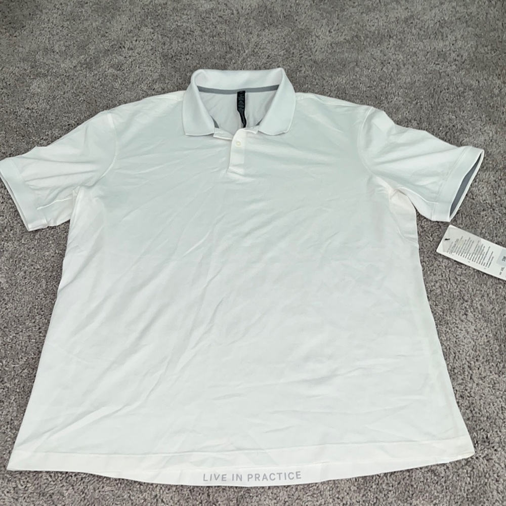 🆕Lululemon men’s shirt. Tech pique polo